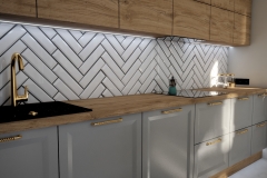 128.-kuchnia-szara-drewno-jodelka-zloty-kitchen-grey-wood-herringbone-gold