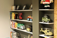 170.-pokój-dzieciecy-korek-polka-children-room-shelf-tapicerowanie-meblik