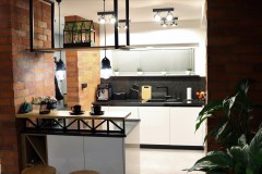 186.-kuchnia-granit-czarny-cegla-bialy-drewno-sprzet-AGD-kitchen-bricks-wood-white-black-loft